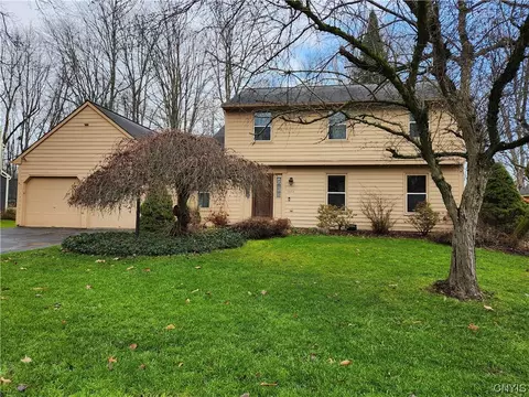 3432 Stanford Dr, Lysander, NY 13027