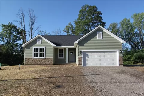 64 Lock Street St, Lysander, NY 13027