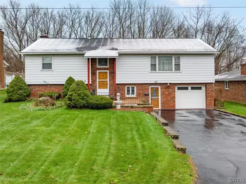 408 Chestnut Heights Dr, Salina, NY 13088
