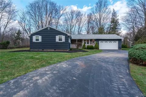 105 Cedar Ln, Jamesville, NY 13078