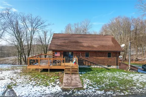 660 Wart Rd N, Boylston, NY 13083