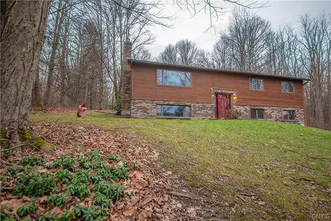 2869 Lafayette Rd, Lafayette, NY 13084