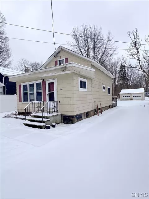 930 Old Seneca, Skaneateles, NY 13152