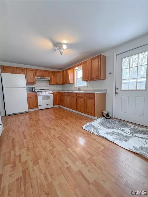 930 Old Seneca, Skaneateles, NY 13152 19 Photos Movoto