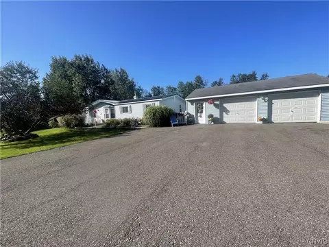 748 County Route 20, Oswego, NY 13126