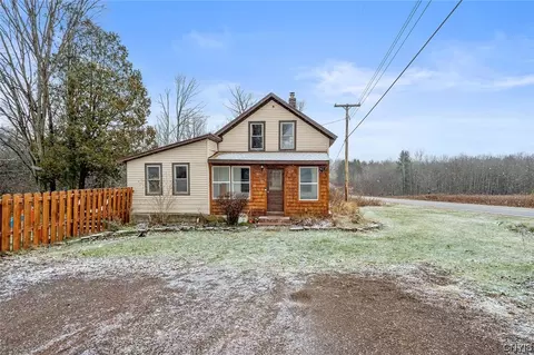 1009 County Route 26, Amboy, NY 13167