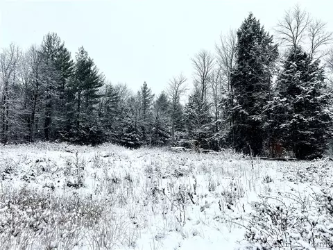 5317 White Rd, Rome, NY 13440