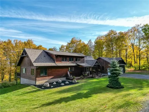 18151 Alpine Ridge Rd, Watertown, NY 13601