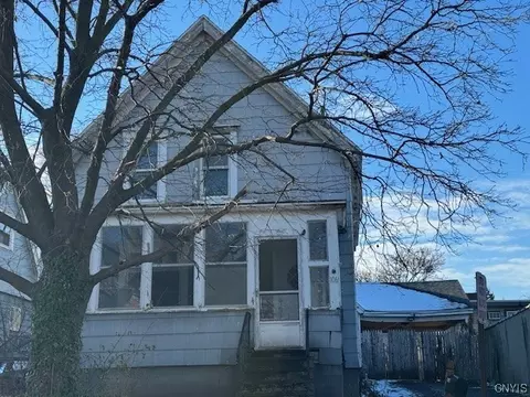 106 Charles Ave, Geddes, NY 13209