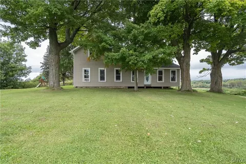 37462 Us Route 11, Antwerp, NY 13608