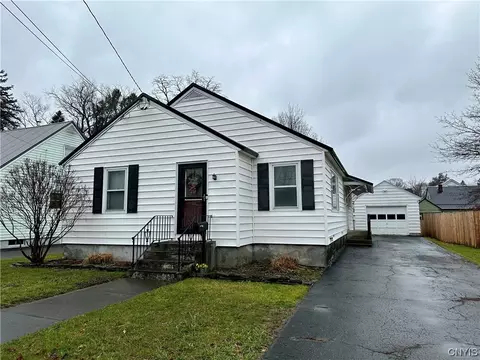 16 Stewart Pl, Cortland, NY 13045