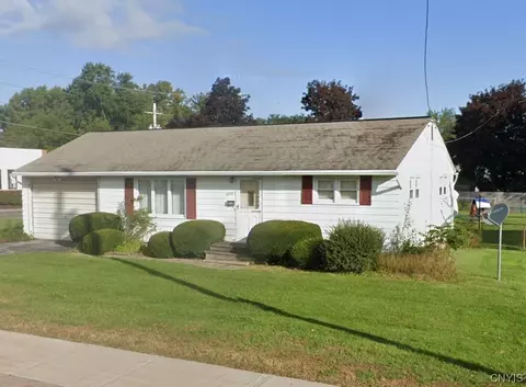 5218 W Genesee St, Camillus, NY 13031