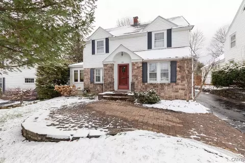 106 Pelham Rd, Syracuse, NY 13214