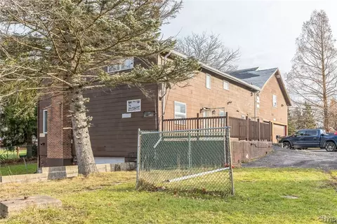 6 E And West Rd, West Seneca, NY 14224