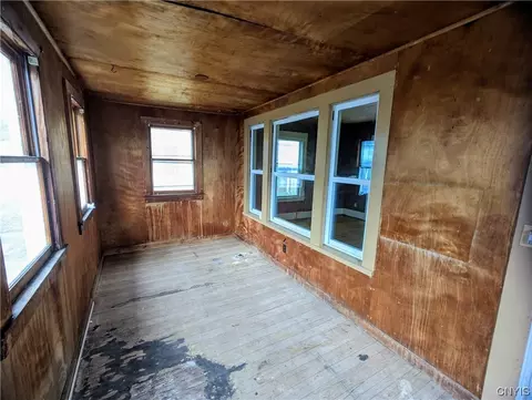 209 Kenmore Ave, Syracuse, NY 13205 photo 2