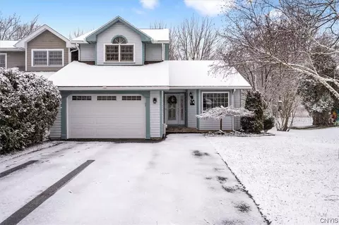 16 Fair Meadow Ln, Kirkland, NY 13323