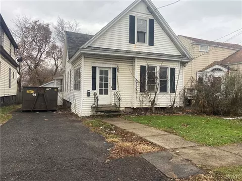 209 Warham St, Syracuse, NY 13208