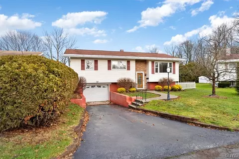 10 Karen Ct, Utica, NY 13502