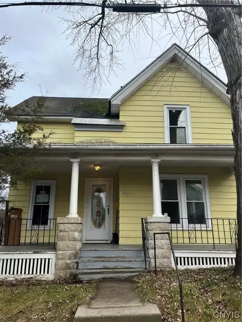 103 Boyd Ave, Geddes, NY 13209