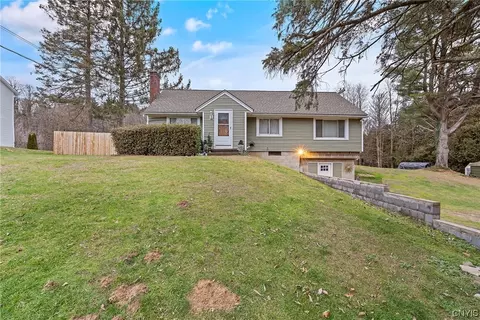 7640 Maple Rd, Van Buren, NY 13027