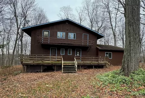 14352 Woods Rd, Sterling, NY 13156
