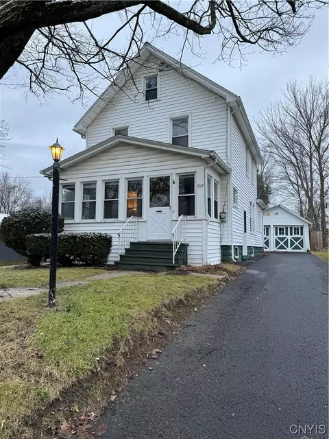 1012 W Dominick St, Rome, NY 13440