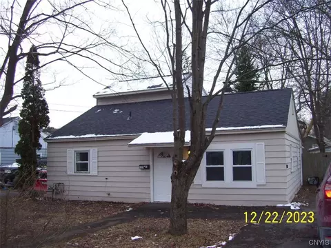 115 Lindbergh Rd, Onondaga, NY 13205