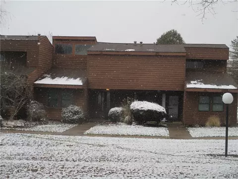 634 Village Blvd N, Van Buren, NY 13027