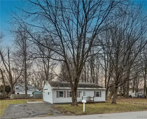 105 Bryant Ave, Rome, NY 13440