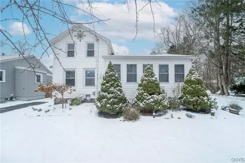513 W 4th St S, Fulton, NY 13069