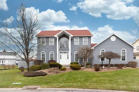 4940 Harvest Ln, Clay, NY 13088
