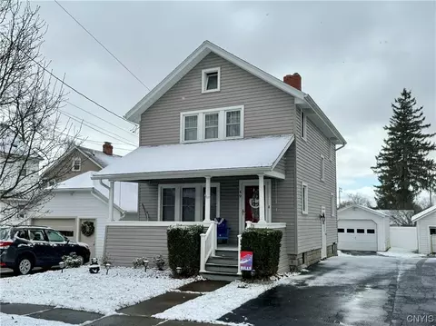 49 Grove Ave, Auburn, NY 13021