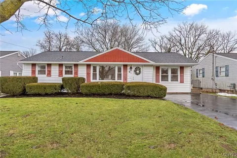 109 Bury Dr, Geddes, NY 13209
