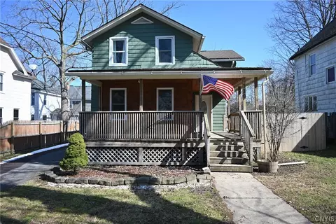 110 S Seward Ave, Auburn, NY 13021