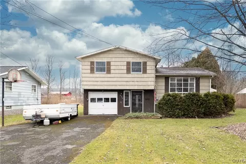 8366 W Doreen Ave, Cicero, NY 13039