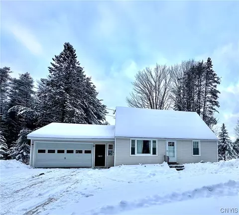 8785 Woodgate Dr, Boonville, NY 13309