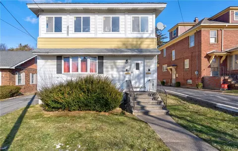 250 Ross Park #52, Syracuse, NY 13208