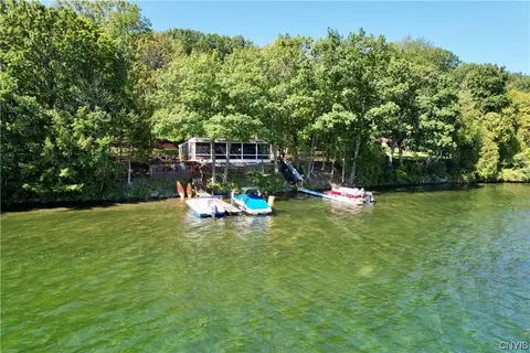 1130 Tunnel Ln, Cazenovia, NY 13035