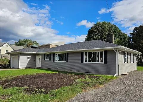 4 Linwood Pl, Whitestown, NY 13492