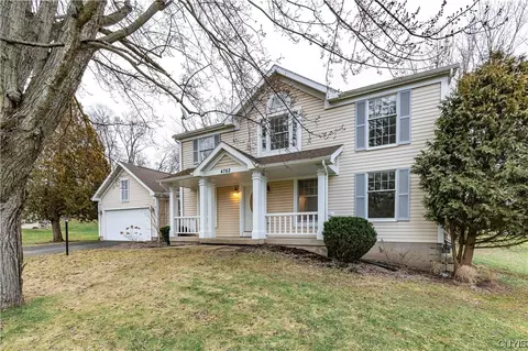 4762 Sabre Ln, Manlius, NY 13104