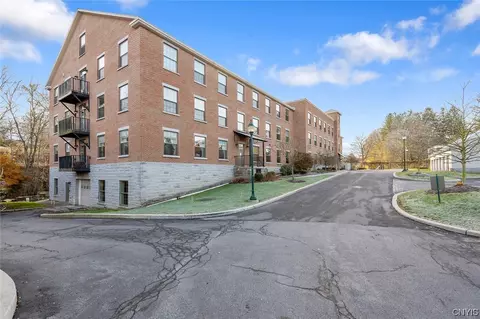 28 Maple St #201, Marcellus, NY 13108 photo 3