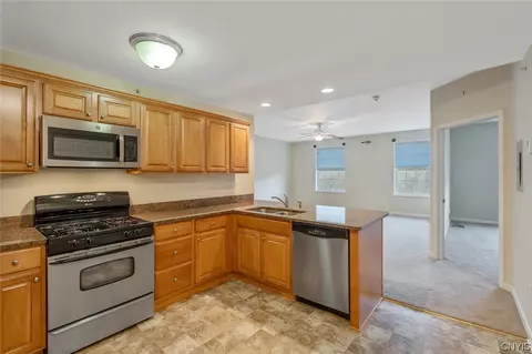 28 Maple St #201, Marcellus, NY 13108 photo 5