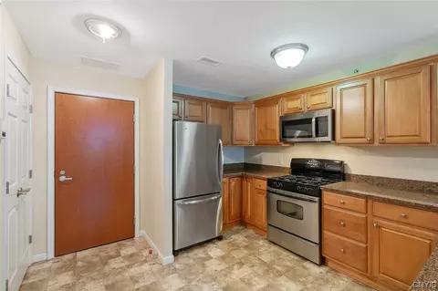 28 Maple St #201, Marcellus, NY 13108 photo 4