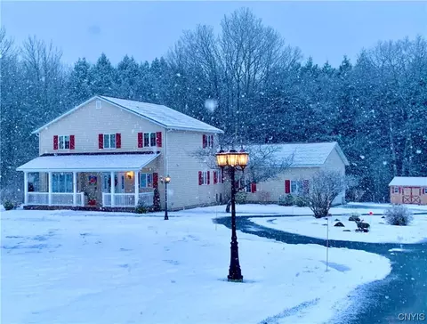 6859 Glass Factory Rd, Holland Patent, NY 13354
