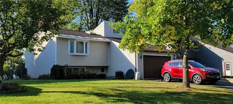 508 Melrose Dr, Syracuse, NY 13212