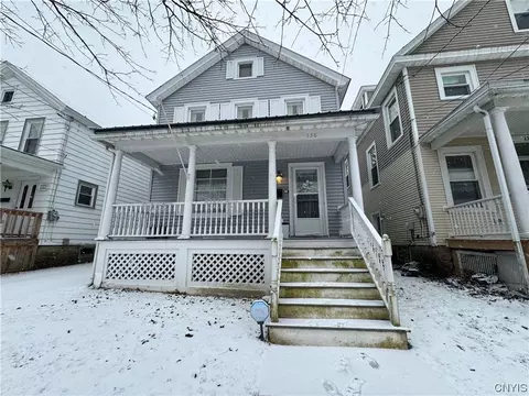 138 E 8th St, Oswego, NY 13126