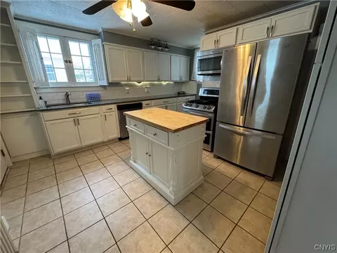138 E 8th St, Oswego, NY 13126 photo 21