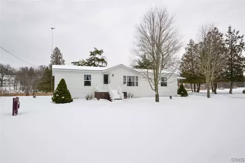 404 411 Bay St, Morristown, NY 13664
