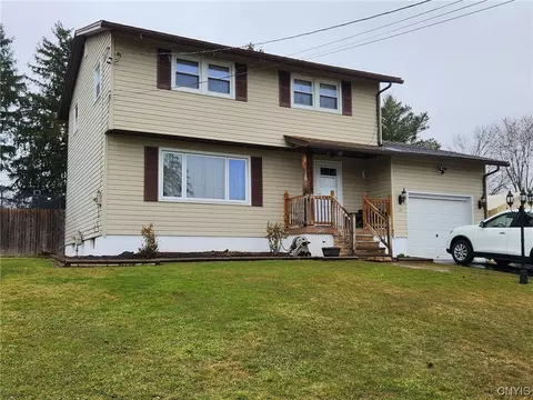 103 Farwood Dr, Van Buren, NY 13027