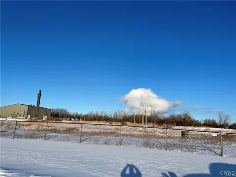 101 Mitchell St, Oswego, NY 13126